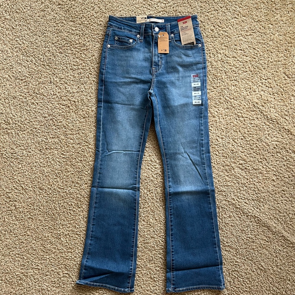 Levi’s high rise boot cut jeans